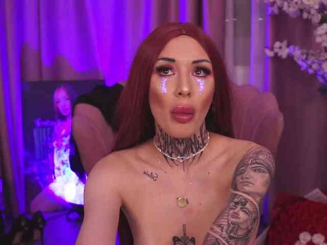 CassandraFoxy webcam