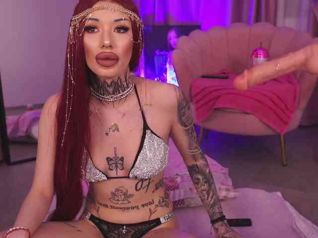 CassandraFoxy webcam