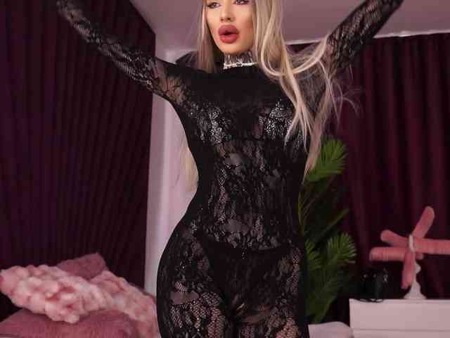 CassandraFoxy webcam