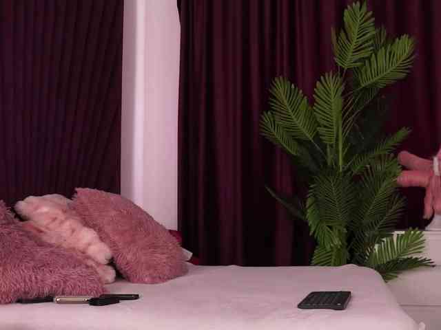 CassandraFoxy webcam