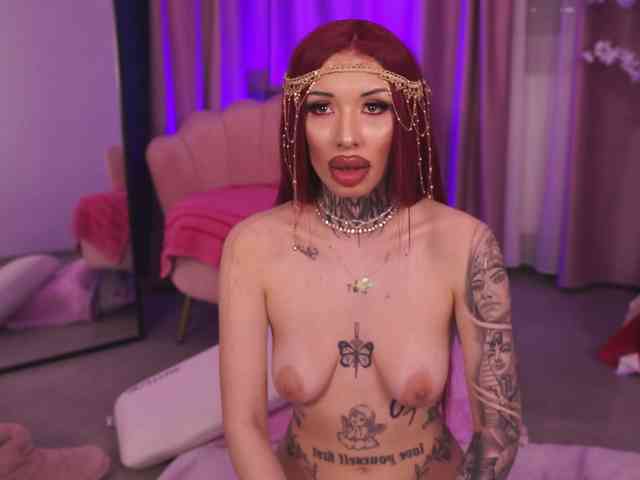 CassandraFoxy webcam