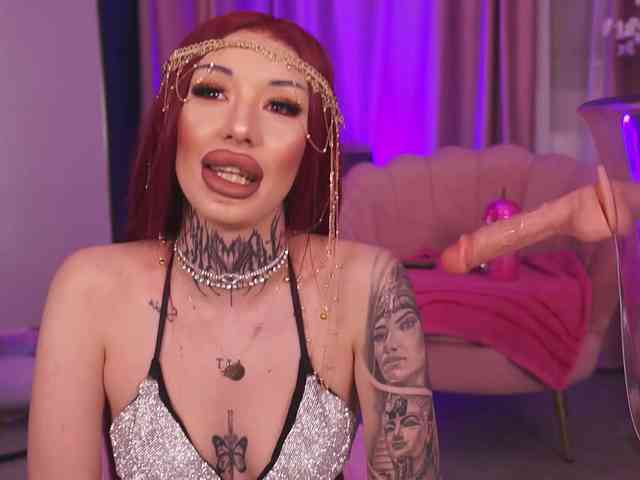 CassandraFoxy webcam