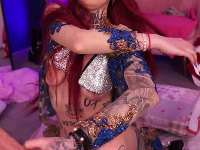 CassandraFoxy Live Webcam on BongaCams