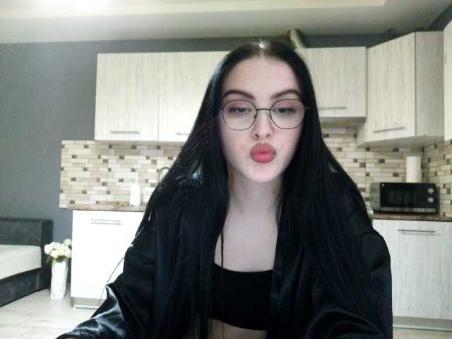 Profile and Statistics for desare666 on BongaCams