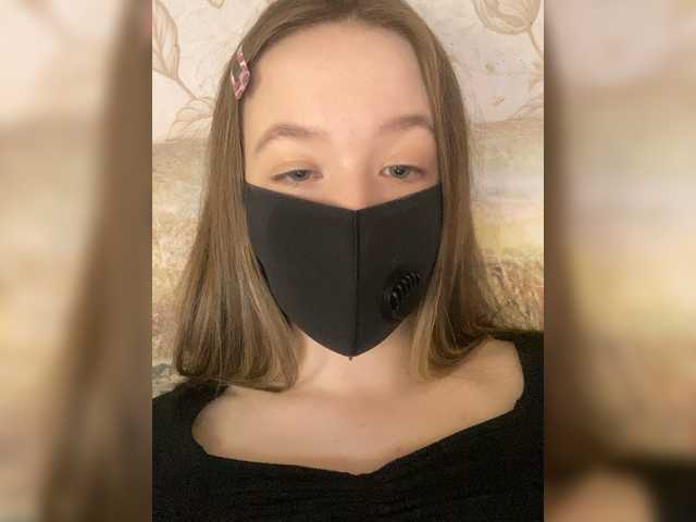 sashhhkino's BongaCams show and profile