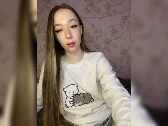 sashhhkino's BongaCams show and profile