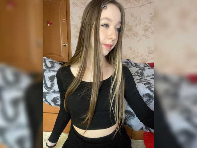 sashhhkino's BongaCams show and profile