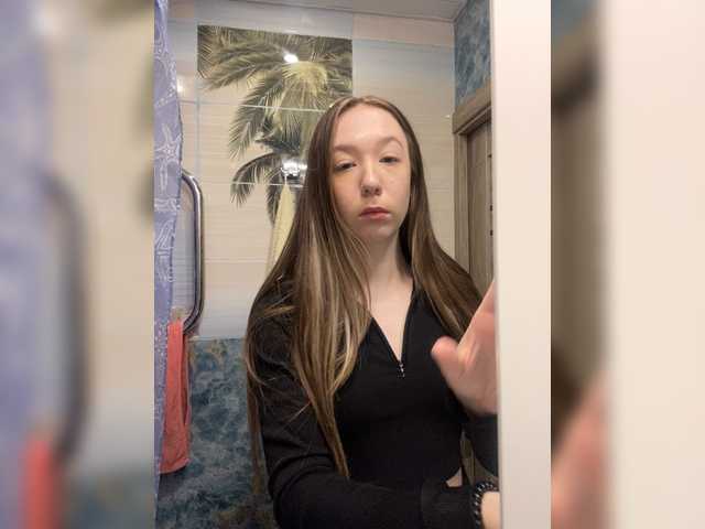 sashhhkino's BongaCams show and profile