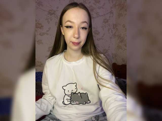 sashhhkino's BongaCams show and profile