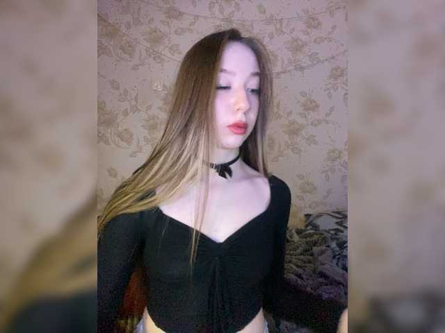 sashhhkino's BongaCams show and profile