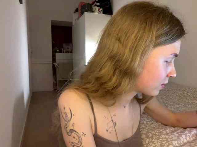 StephaniDrouillard webcam