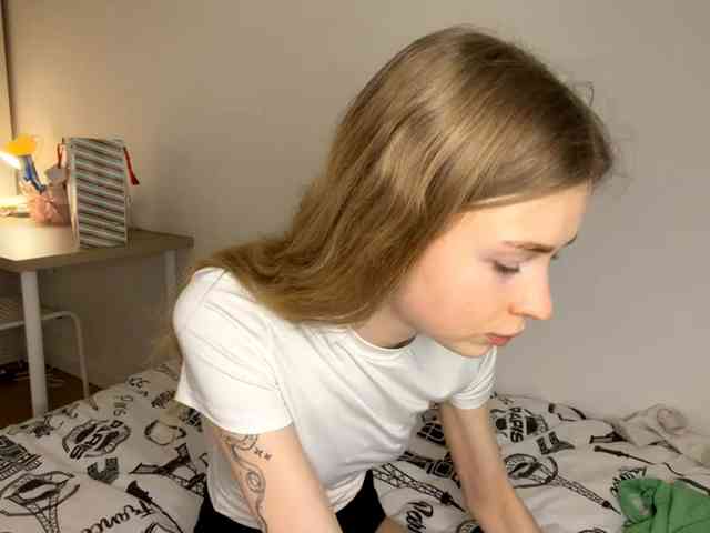 StephaniDrouillard webcam