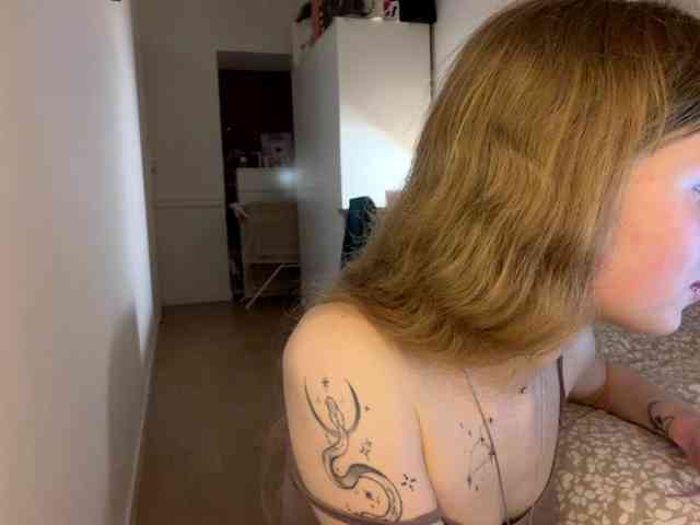 StephaniDrouillard webcam