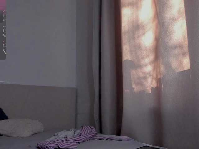 Henta11Sonya's BongaCams show and profile