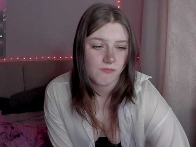 Henta11Sonya's BongaCams show and profile