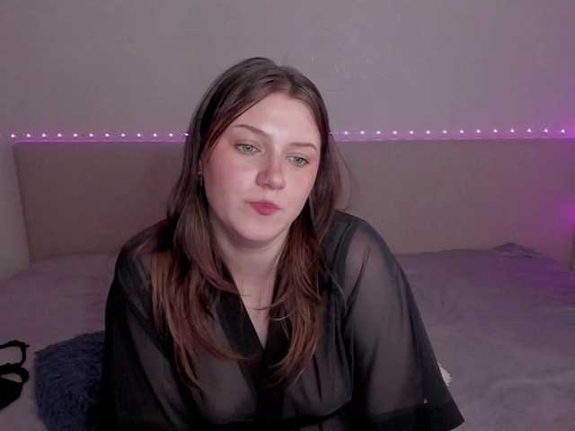 Henta11Sonya's BongaCams show and profile