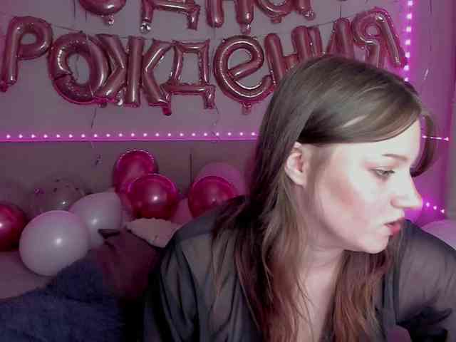 Henta11Sonya webcam