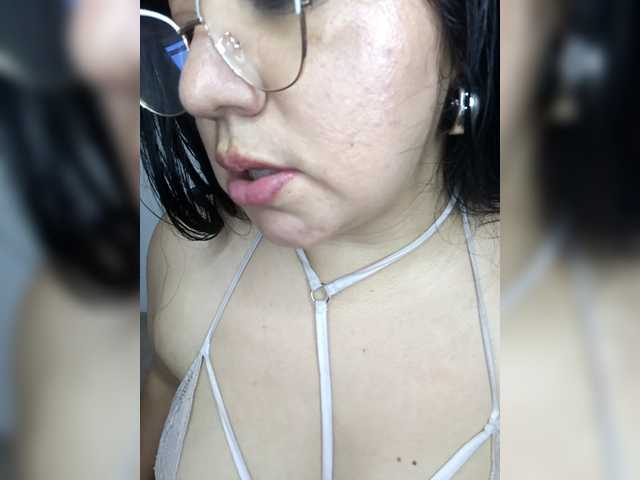 katerinjones--11's BongaCams show and profile