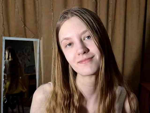 ElnaAntoniewicz webcam