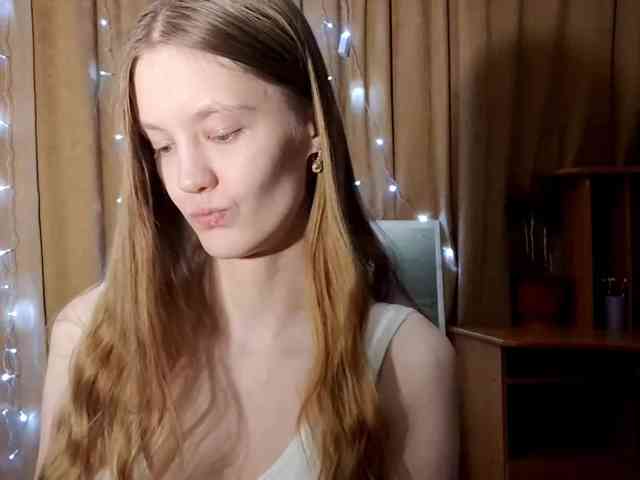 ElnaAntoniewicz webcam