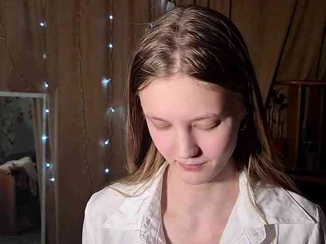 ElnaAntoniewicz webcam