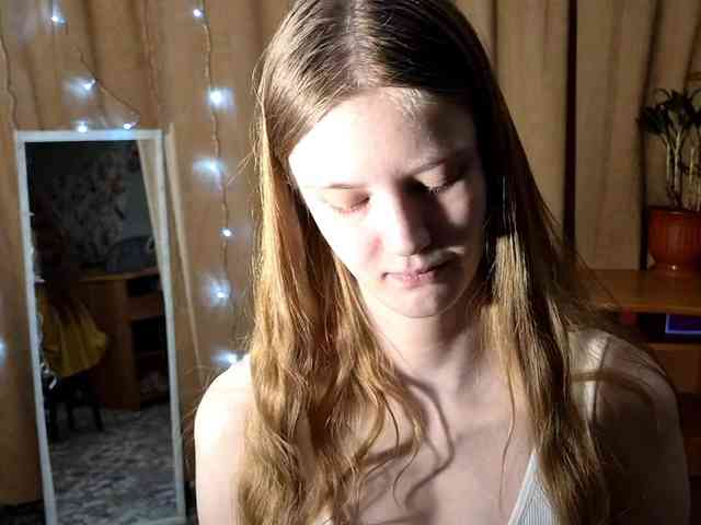 ElnaAntoniewicz webcam