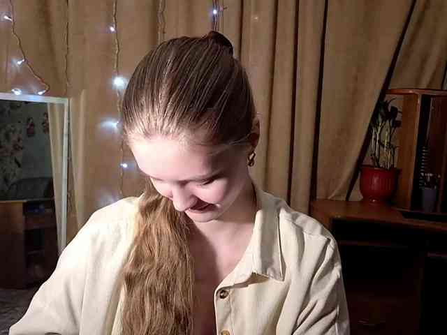 ElnaAntoniewicz webcam