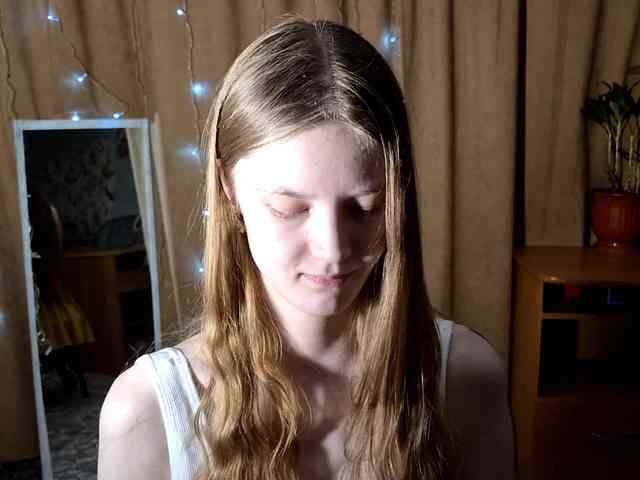 ElnaAntoniewicz webcam