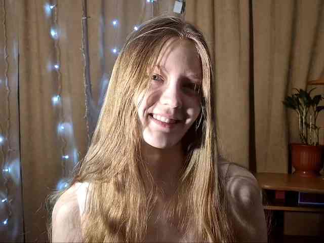 ElnaAntoniewicz webcam