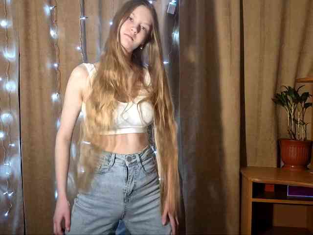 ElnaAntoniewicz webcam