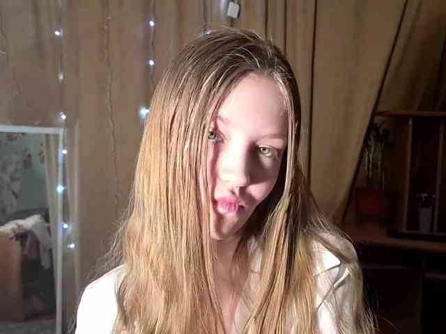 ElnaAntoniewicz webcam