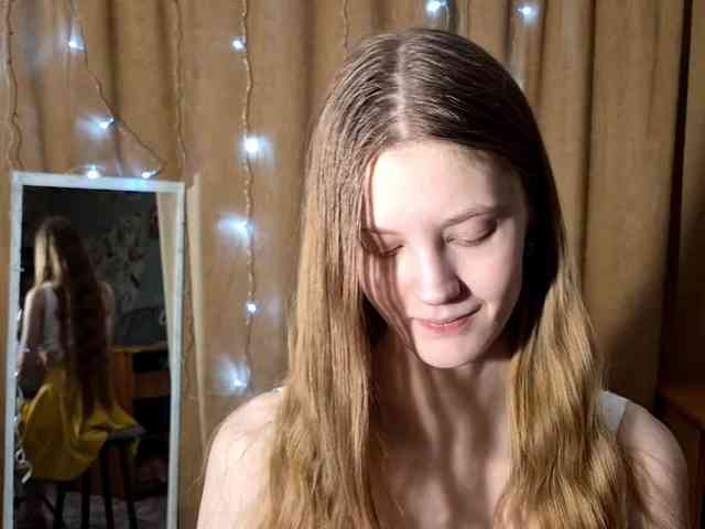 ElnaAntoniewicz webcam