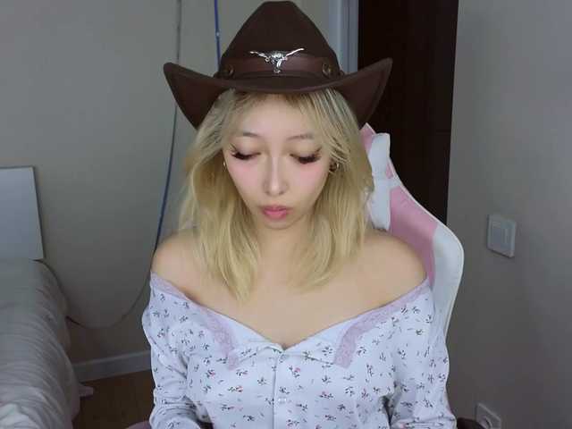 jaslee's BongaCams show and profile