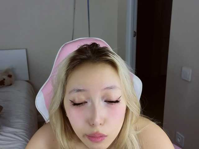 jaslee's BongaCams show and profile