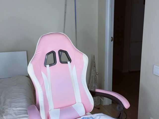 jaslee's BongaCams show and profile