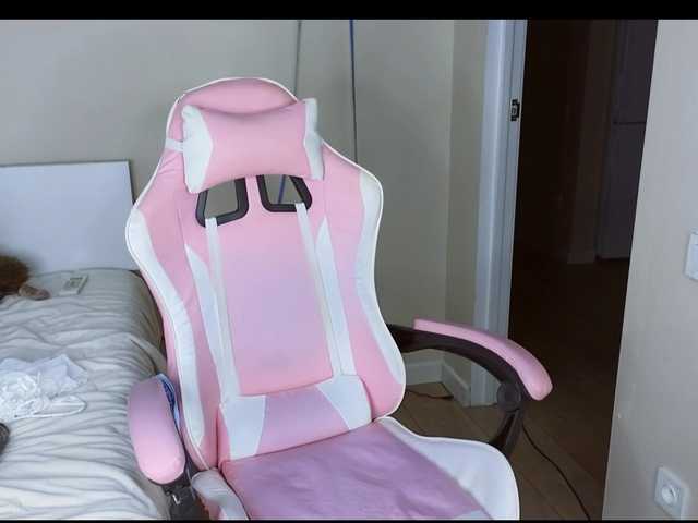 jaslee's BongaCams show and profile