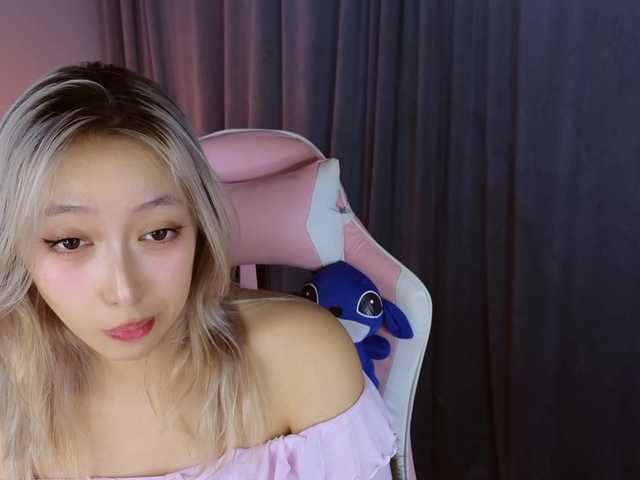 jaslee — hey ther guys im new here and think we can jnow each other better today 