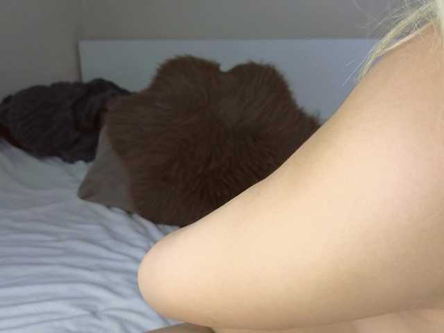 jaslee's BongaCams show and profile