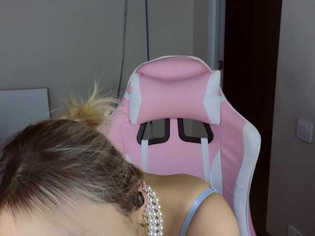 jaslee's BongaCams show and profile