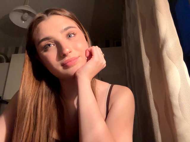 ChristiaPettet's BongaCams show and profile