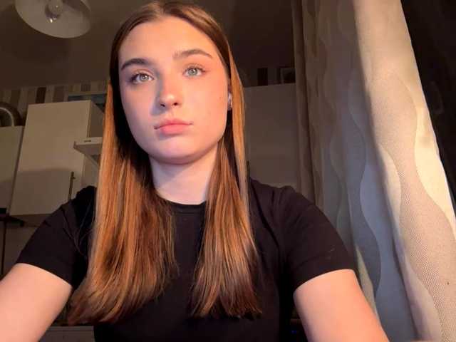 ChristiaPettet's BongaCams show and profile