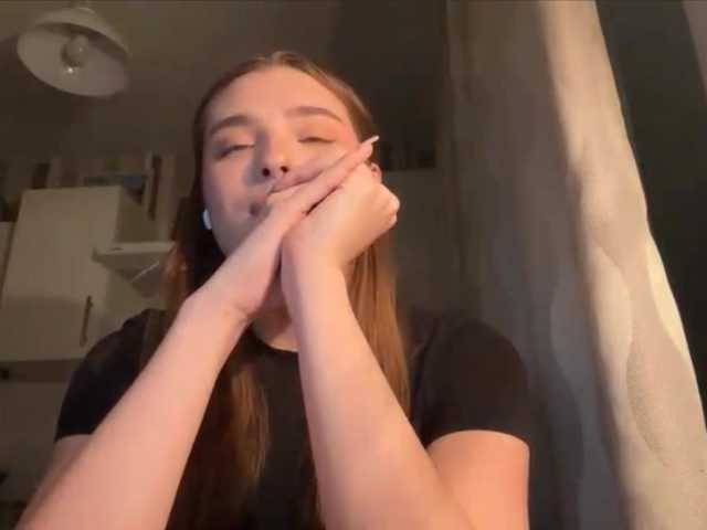 ChristiaPettet's BongaCams show and profile