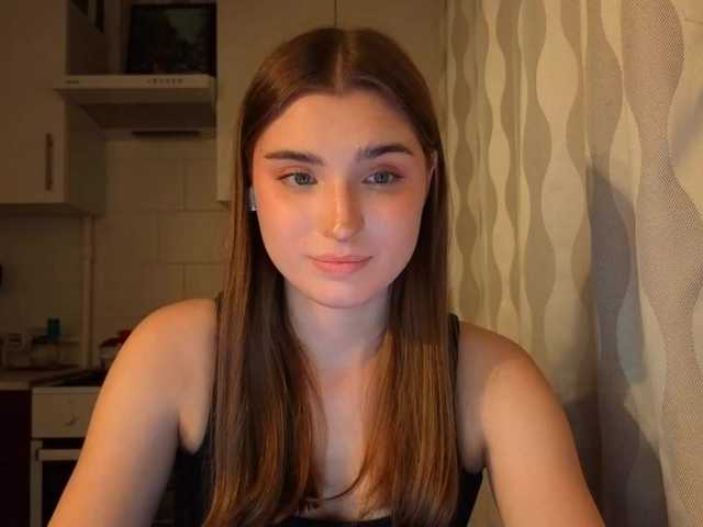 ChristiaPettet webcam