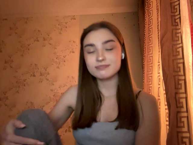 ChristiaPettet — Hello, I'm new, nice to meet you @total 