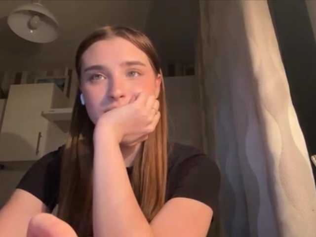 ChristiaPettet's BongaCams show and profile