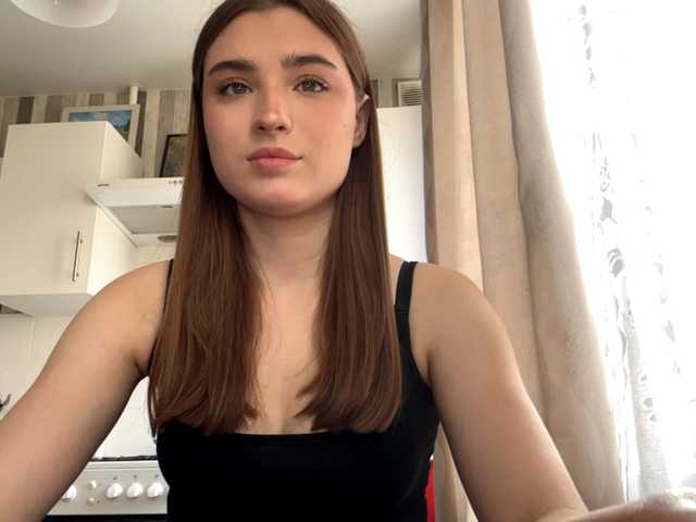 ChristiaPettet's BongaCams show and profile