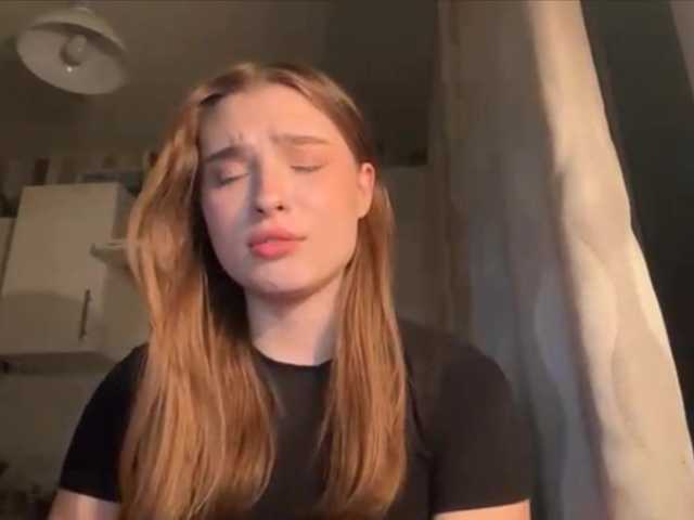 ChristiaPettet's BongaCams show and profile