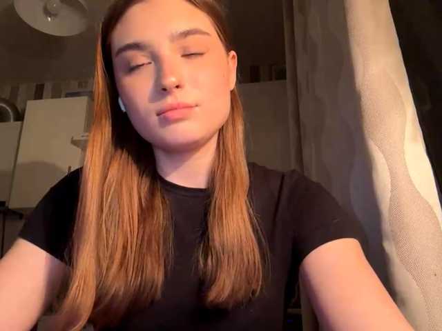 ChristiaPettet's BongaCams show and profile