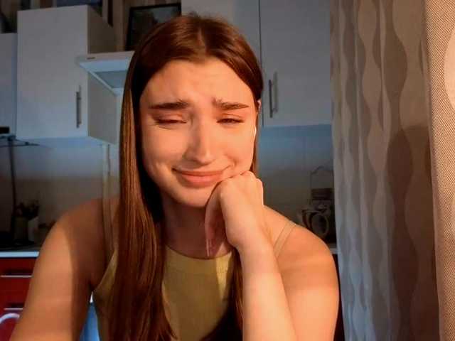 ChristiaPettet's BongaCams show and profile