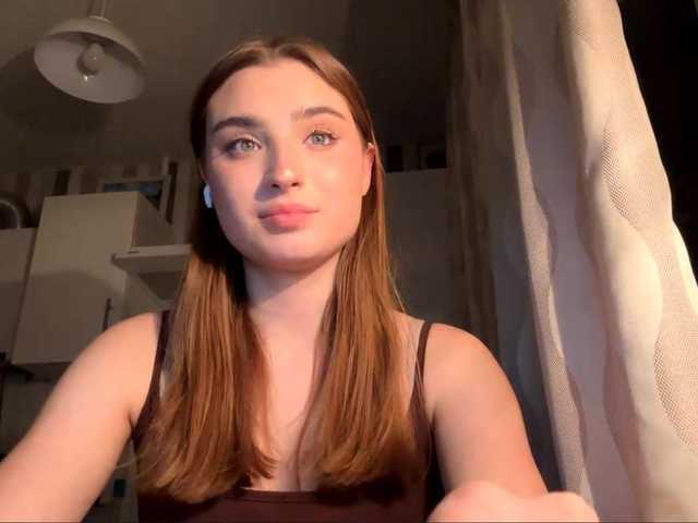 ChristiaPettet's BongaCams show and profile